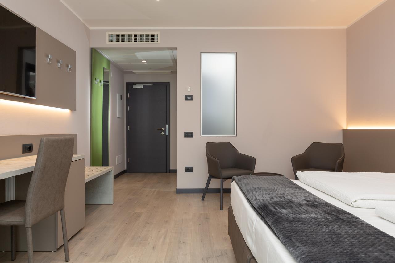 Hotel Garda Life Riva del Garda Esterno foto